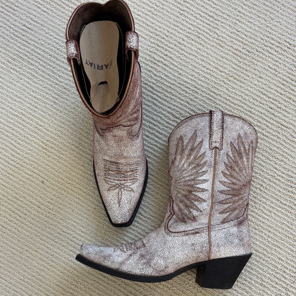 Ariat Women's Heeled Boots - Distressed Brown and Cream